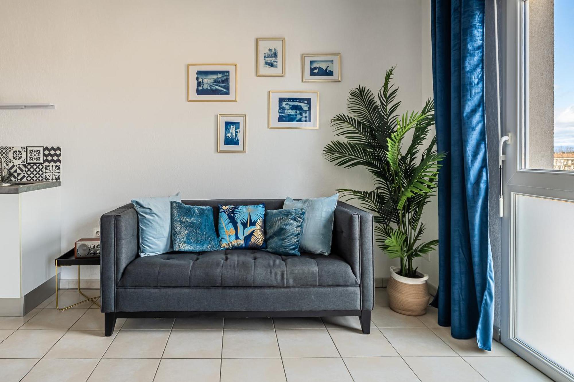 Appartement "Cote Canal", Terrasse , Climatisation , Parking Prive Narbonne Exterior photo